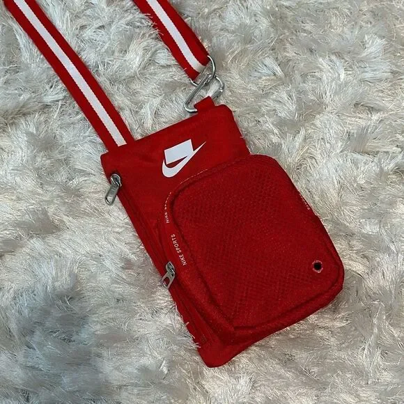 Nike Sport Summit Crossbody Bag - Picture 1 of 5